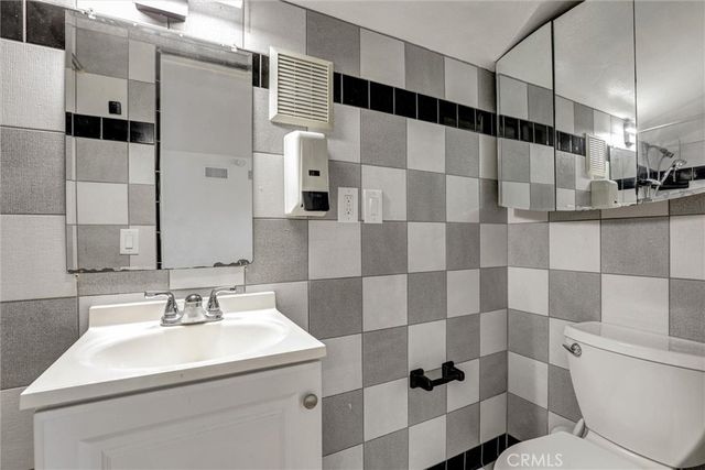 1652 Lance, Tustin, CA 92780