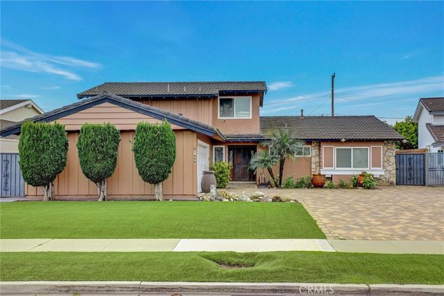 1652 Lance, Tustin, CA 92780