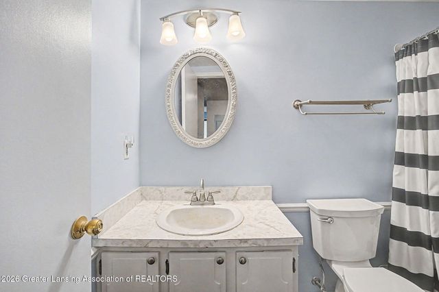 523 Bainbridge Drive 34, East Lansing, MI 48823