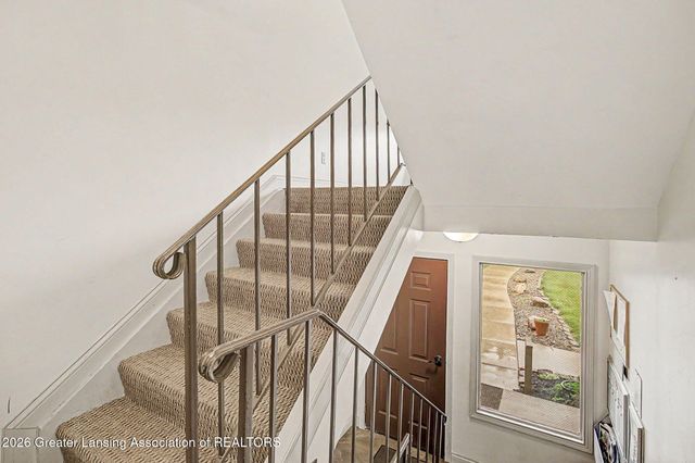 523 Bainbridge Drive 34, East Lansing, MI 48823