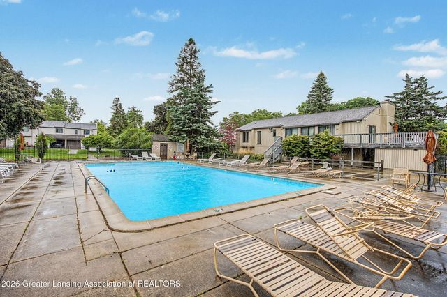 523 Bainbridge Drive 34, East Lansing, MI 48823