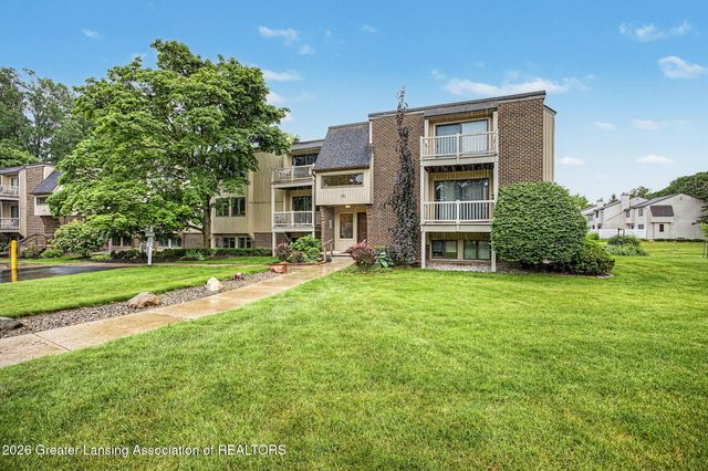 523 Bainbridge Drive 34, East Lansing, MI 48823