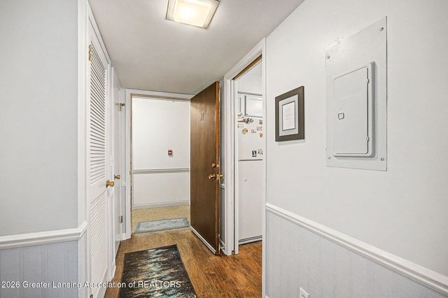 523 Bainbridge Drive 34, East Lansing, MI 48823