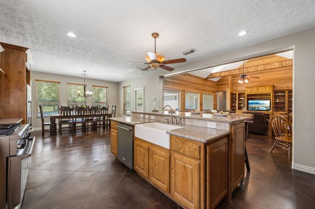 28333 Timber Oaks Court, Magnolia, TX 77355