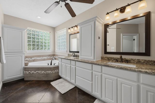 28333 Timber Oaks Court, Magnolia, TX 77355