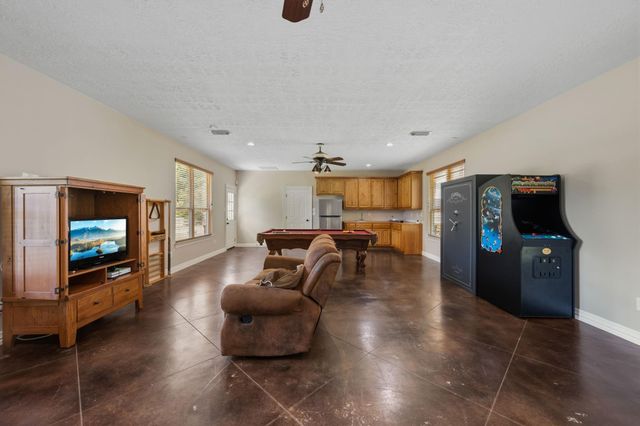 28333 Timber Oaks Court, Magnolia, TX 77355