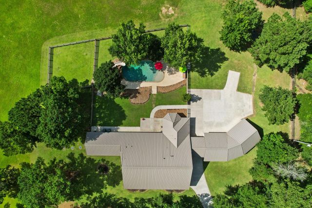 28333 Timber Oaks Court, Magnolia, TX 77355