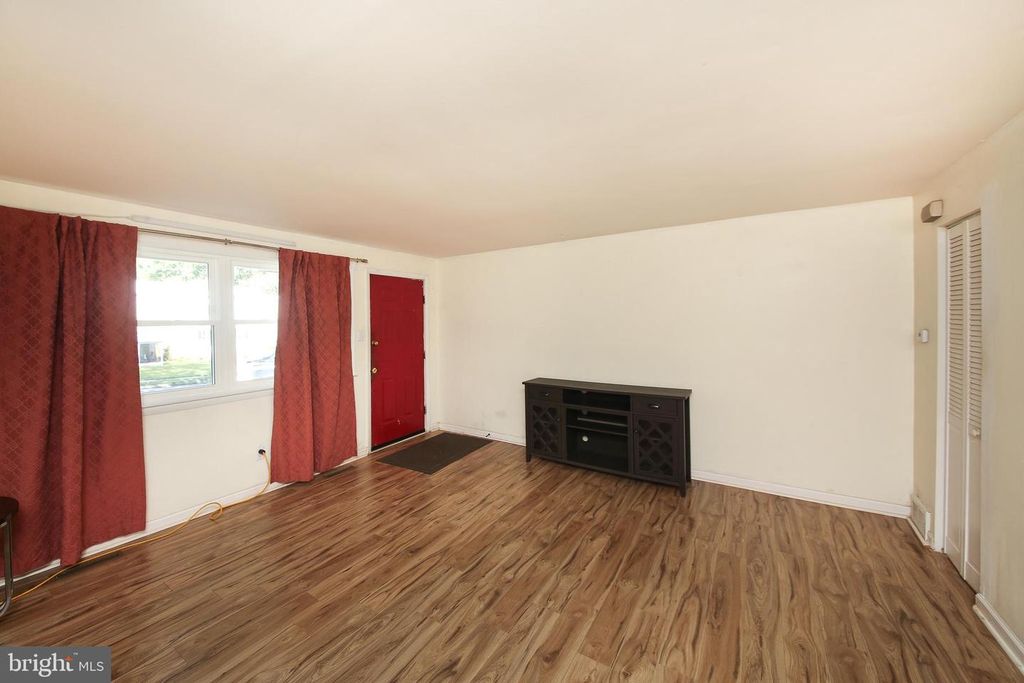 971 WEDGEWOOD DR, Lansdale, PA 19446