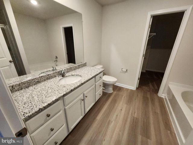 69 CRAMSFORD ST, Falling Waters, WV 25419