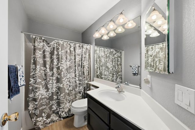 8748 Redwater Dr, Antelope, CA 95843