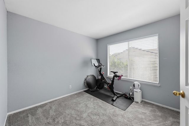 8748 Redwater Dr, Antelope, CA 95843