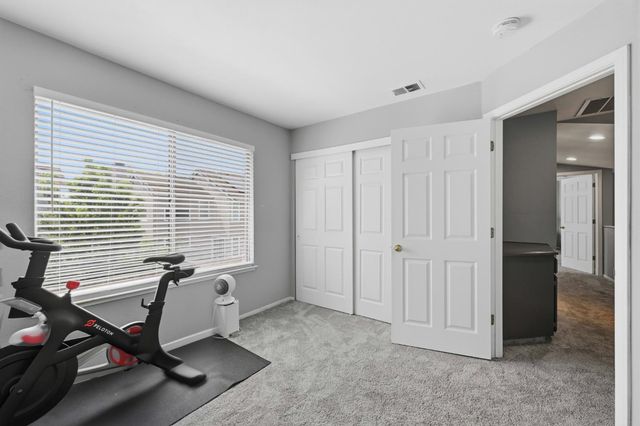 8748 Redwater Dr, Antelope, CA 95843