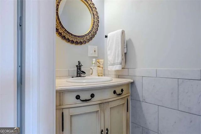 204 E 5th Avenue, Rome, GA 30161