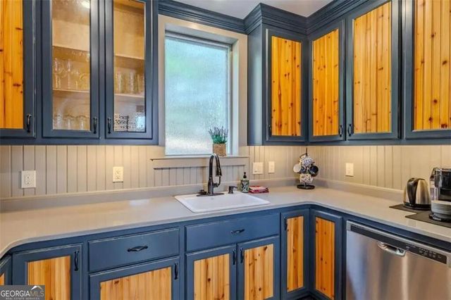 204 E 5th Avenue, Rome, GA 30161