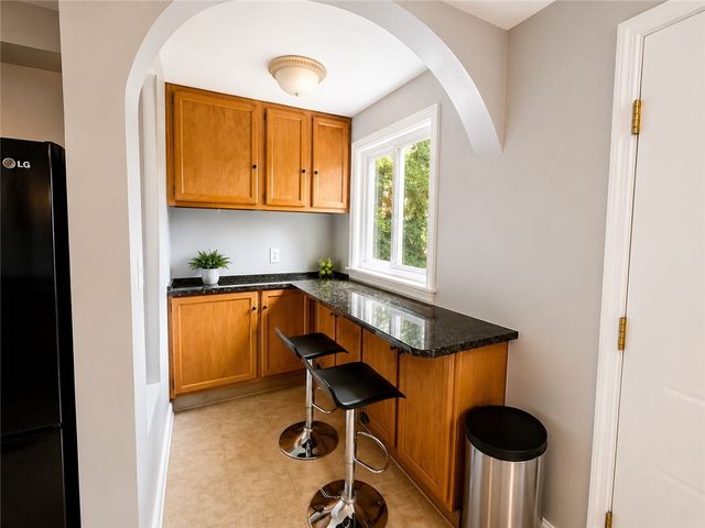 128 Sylvania Dr, South Park, PA 15236