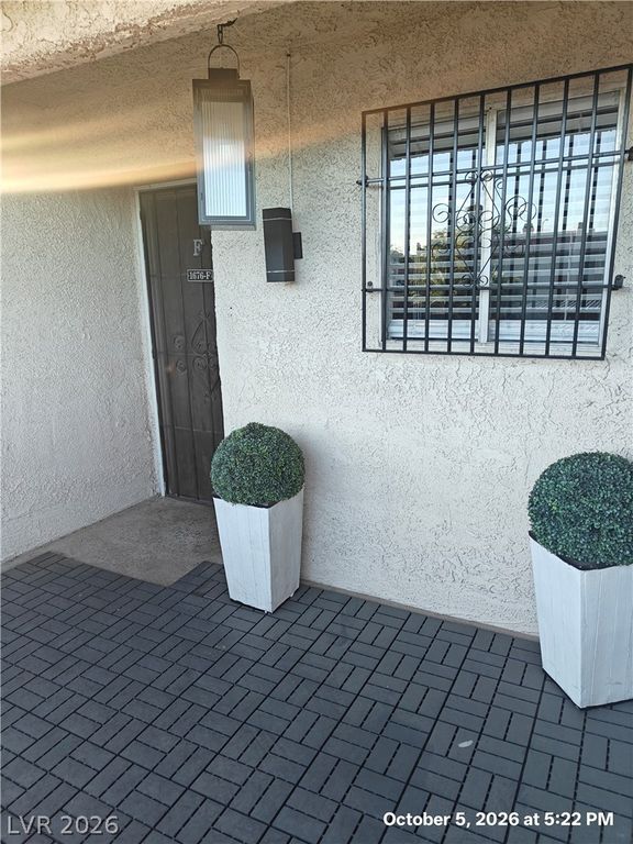1676 Jupiter Court F, Las Vegas, NV 89119 — exterior