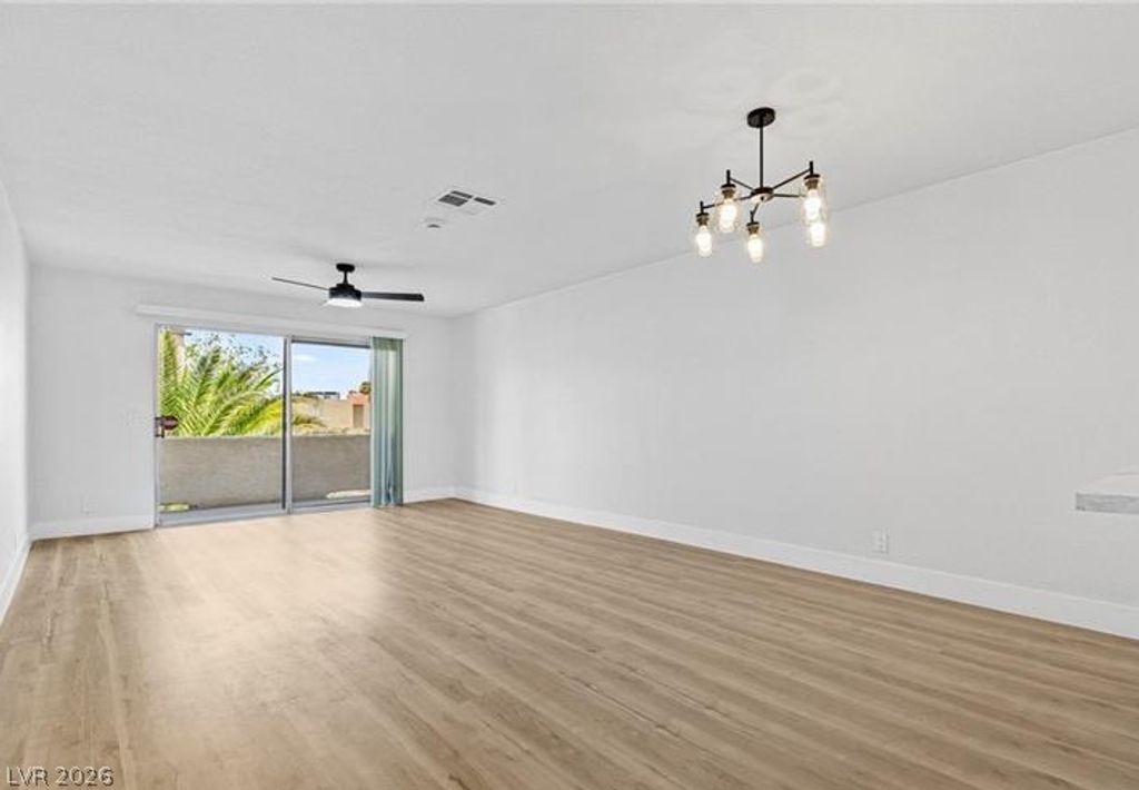 1676 Jupiter Court F, Las Vegas, NV 89119 — photo 3