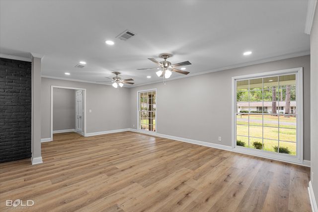 517 Pierremont Circle, Shreveport, LA 71106