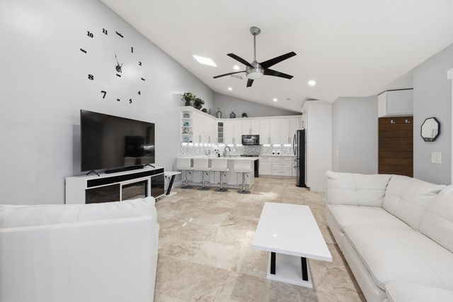 5460 Eagle Lake Drive 72b, Palm Beach Gardens, FL 33418