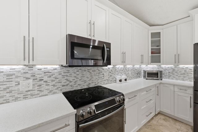 5460 Eagle Lake Drive 72b, Palm Beach Gardens, FL 33418