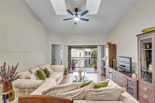 2511 NW 56th Ave 2-25, Lauderhill, FL 33313