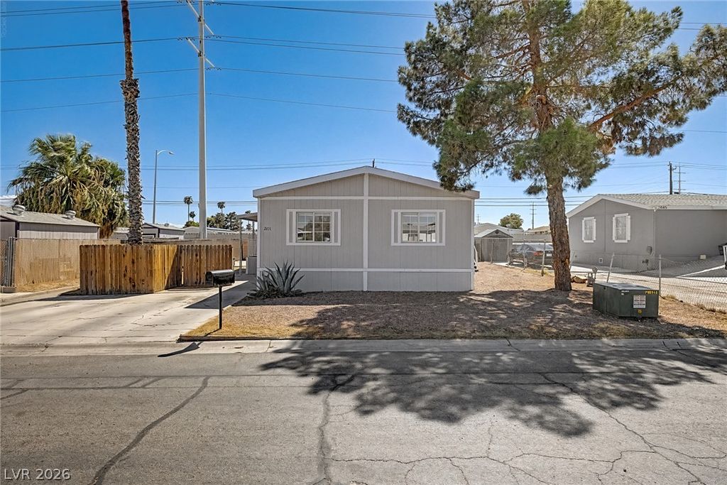 2891 Kolob Court, Las Vegas, NV 89142 — photo 2