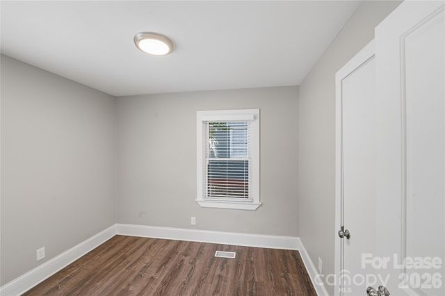 4239 Dinglewood Avenue, Charlotte, NC 28205