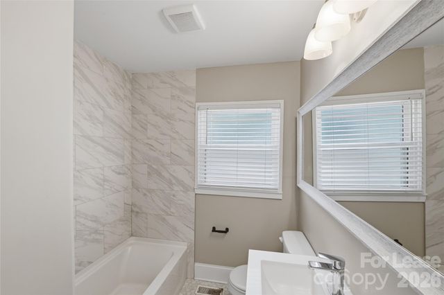 4239 Dinglewood Avenue, Charlotte, NC 28205