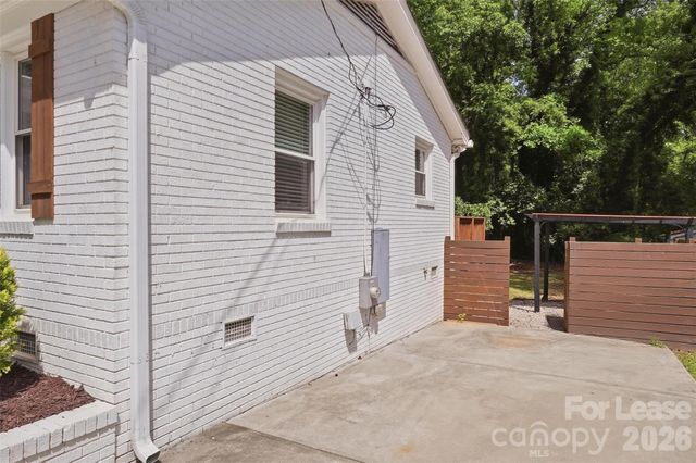 4239 Dinglewood Avenue, Charlotte, NC 28205