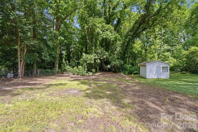 4239 Dinglewood Avenue, Charlotte, NC 28205