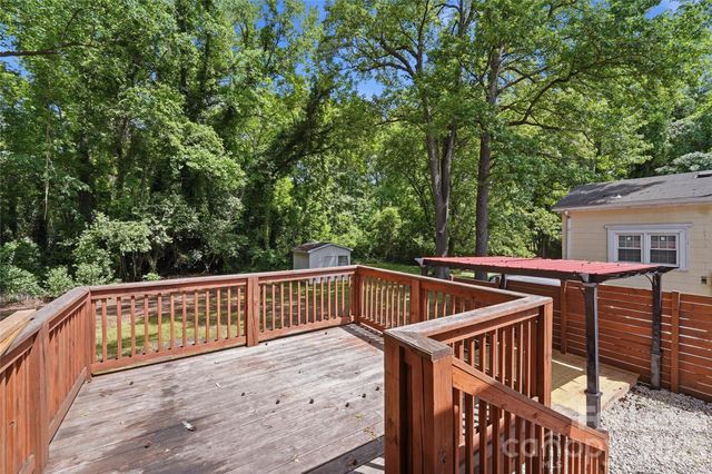 4239 Dinglewood Avenue, Charlotte, NC 28205