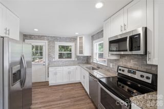 4239 Dinglewood Avenue, Charlotte, NC 28205