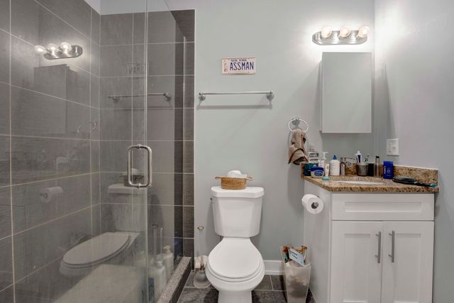1019 W Lake Street 2, Chicago, IL 60607