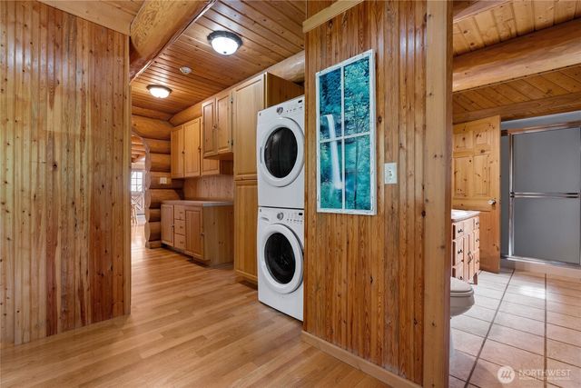 42323 22nd Avenue E, Eatonville, WA 98328