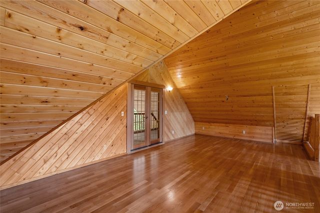 42323 22nd Avenue E, Eatonville, WA 98328