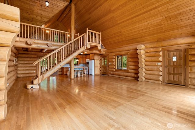 42323 22nd Avenue E, Eatonville, WA 98328