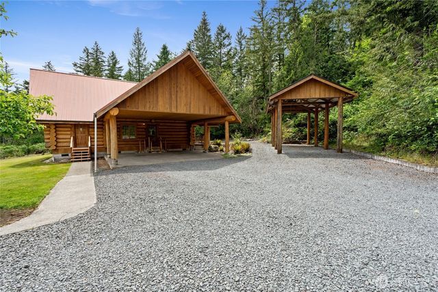 42323 22nd Avenue E, Eatonville, WA 98328