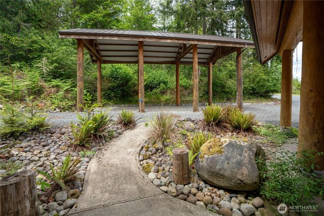 42323 22nd Avenue E, Eatonville, WA 98328