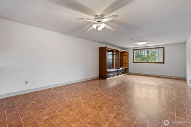 42323 22nd Avenue E, Eatonville, WA 98328