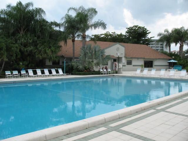 2334 S Cypress Bend Drive 802, Pompano Beach, FL 33069