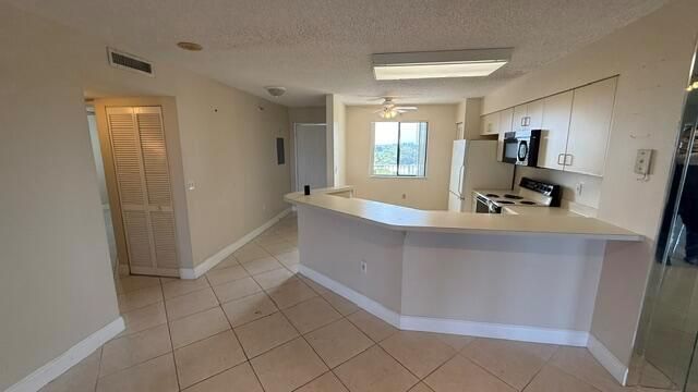 2334 S Cypress Bend Drive 802, Pompano Beach, FL 33069