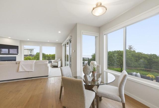 60 Dartmouth Avenue, San Carlos, CA 94070