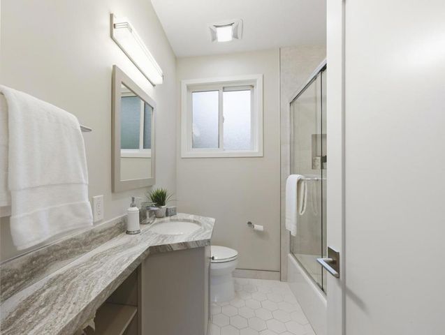 60 Dartmouth Avenue, San Carlos, CA 94070