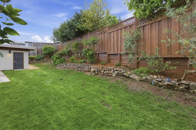 60 Dartmouth Avenue, San Carlos, CA 94070