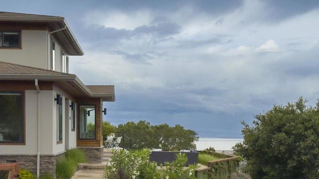 60 Dartmouth Avenue, San Carlos, CA 94070