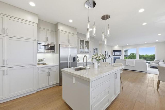 60 Dartmouth Avenue, San Carlos, CA 94070