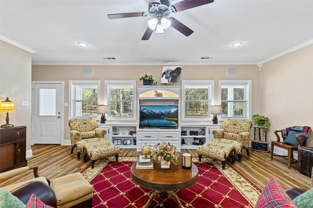 1975 CR 4106, Greenville, TX 75401