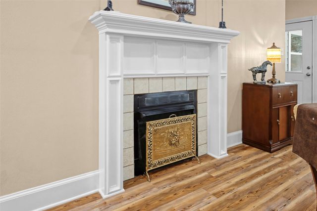 1975 CR 4106, Greenville, TX 75401