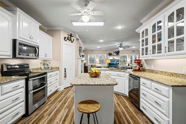 1975 CR 4106, Greenville, TX 75401