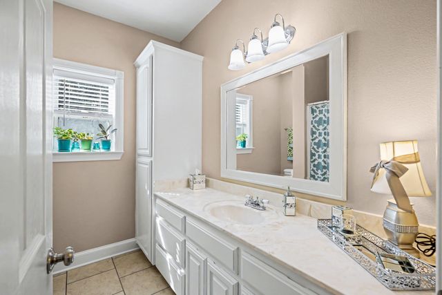 1975 CR 4106, Greenville, TX 75401